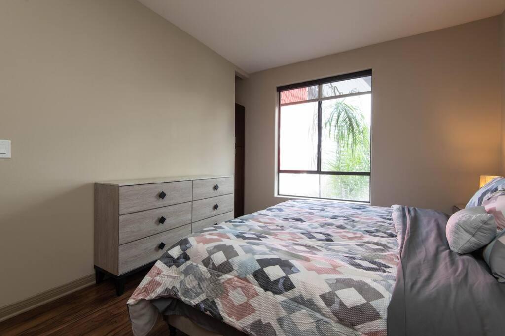 Cozy 2bedapt Next To Convention Center La Live 323 Apartment Los Angeles