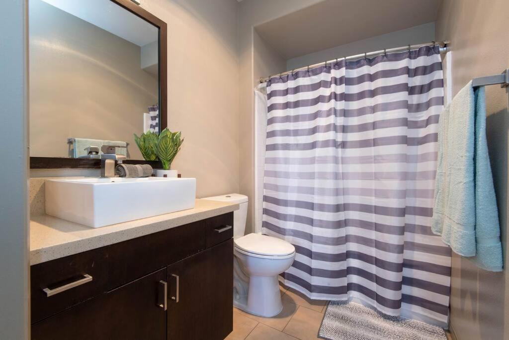 Cozy 2bedapt Next To Convention Center La Live 323 Apartment Los Angeles